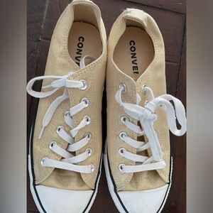 Converse All stars size 9 gold metallic.